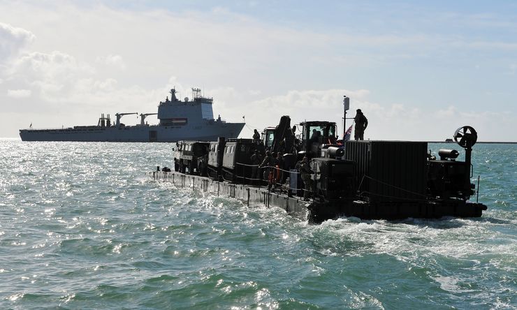 mexeflote-with-rm-vehicles-heads-to-rfa-lyme-bay dr140027019