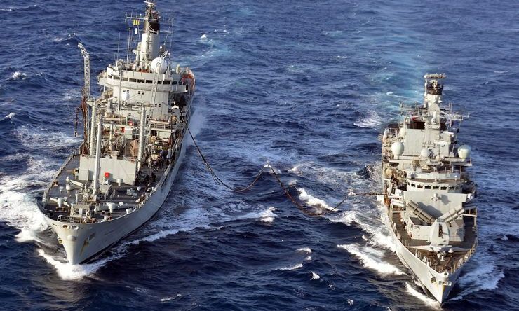 rfa-black-rover-replenishes-hms-richmond-in-the-south-atlant