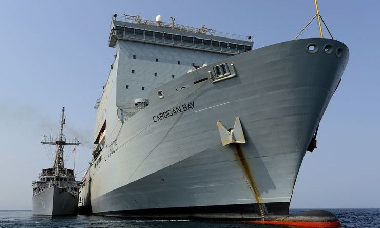 rfa-cardigan-bay-supporting-the-us-mine-sweeper-uss devestat