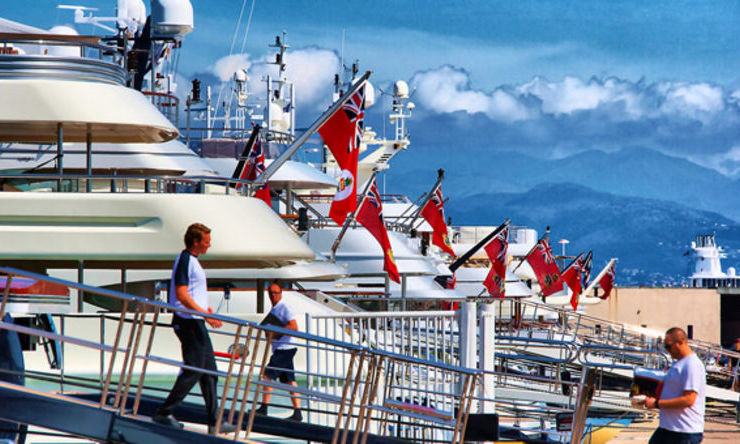 Bachmann Group Services: Yacht Registration